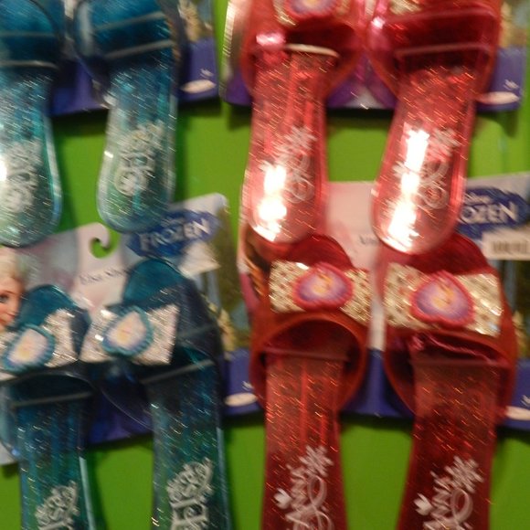 Disney Frozen Anna & Elsa Sparkle Shoes Toddlers Dressup Pretend roleplay NWT - Picture 2 of 15